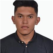 Profesor de deporte con experiencia en fútbol y voleibol con niños desde los 6 hasta los 17 años